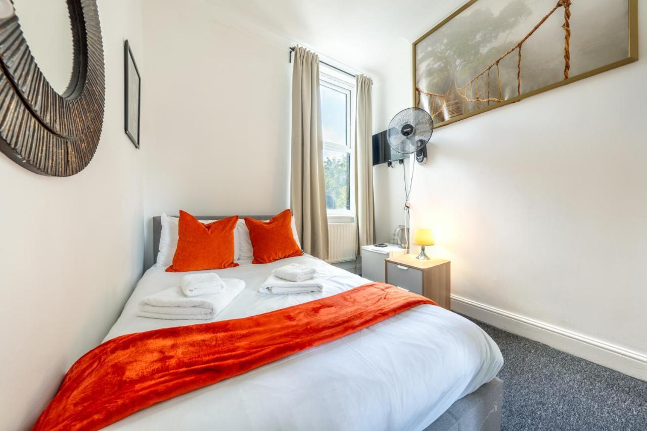 The Buross - Aldgate Aparthotel ลอนดอน ภายนอก รูปภาพ