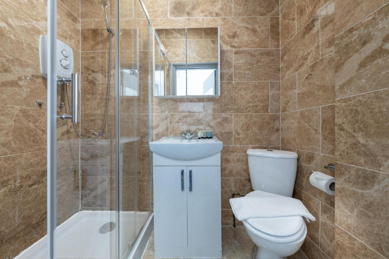 The Buross - Aldgate Aparthotel ลอนดอน ภายนอก รูปภาพ