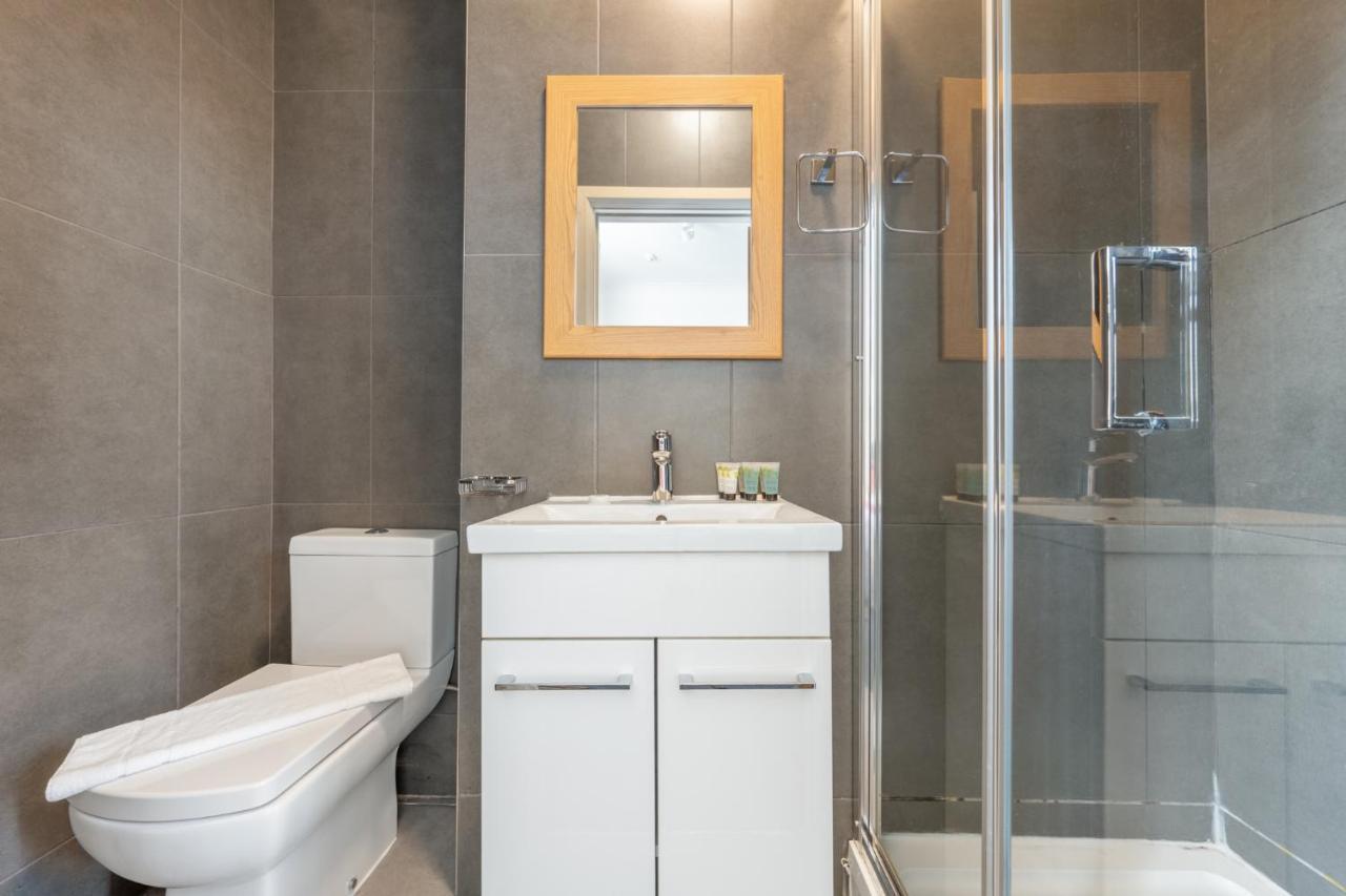 The Buross - Aldgate Aparthotel ลอนดอน ภายนอก รูปภาพ
